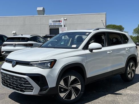 New 2026 Volkswagen Taos SE AWD/4WD image 21
