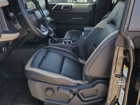 New 2026 Ford Bronco Big Bend w/ Black Diamond Package AWD/4WD image 6