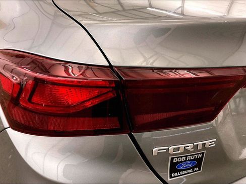 Used 2023 Kia Forte LXS w/ LXS Technology Package image 28