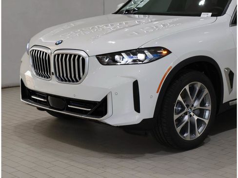 Used 2026 BMW X5 xDrive40i w/ Premium Package AWD/4WD image 2