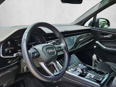 Used 2023 Audi Q7 2.0T Premium Plus w/ Premium Plus Package AWD/4WD image 12
