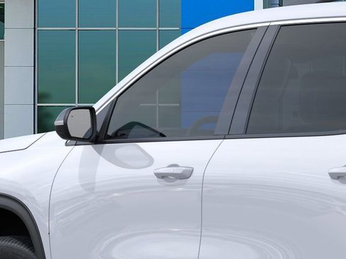 New 2026 Chevrolet Traverse LT FWD image 12
