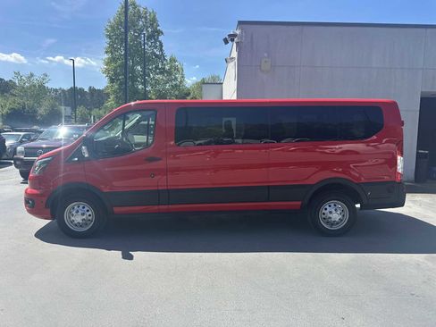 Used 2025 Ford Transit 350 XLT AWD/4WD image 4
