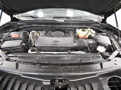 Used 2022 Chevrolet Suburban Z71 image 12