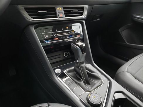 New 2025 Volkswagen Taos SE image 11