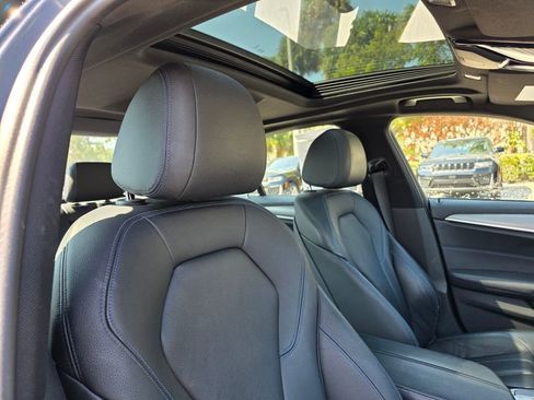 Used 2019 BMW 540i xDrive w/ M Sport Package image 11