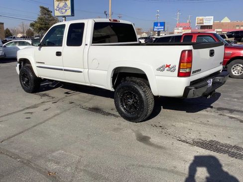 Used 2003 GMC Sierra 2500 SLE w/ Skid Plate Package image 18