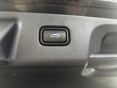Used 2022 Hyundai Palisade Calligraphy image 18