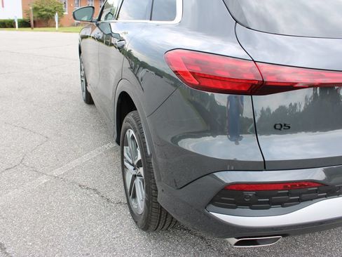Certified 2025 Audi Q5 Premium Plus w/ Premium Plus AWD/4WD image 44