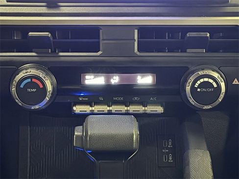 Used 2024 Toyota Tacoma SR image 25