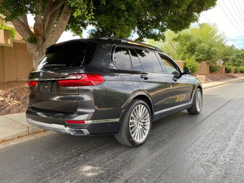 Used 2020 BMW X7 xDrive40i w/ Premium Package AWD/4WD image 9