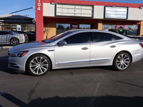 Used 2018 Buick LaCrosse Premium image 4