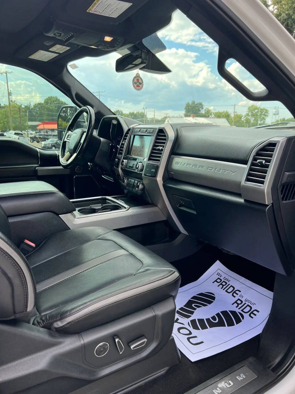 Used 2019 Ford F350 Platinum w/ Platinum Ultimate Package AWD/4WD image 25