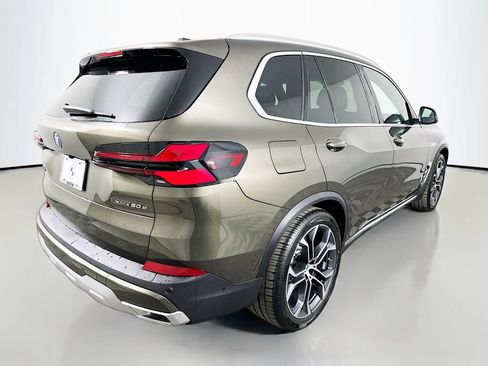 Used 2026 BMW X5 xDrive50e w/ Climate Comfort Package AWD/4WD image 5
