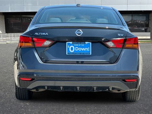 Used 2022 Nissan Altima 2.5 SV FWD image 8