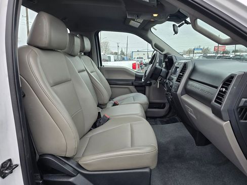 Used 2020 Ford F250 XL w/ Power Equipment Group image 10