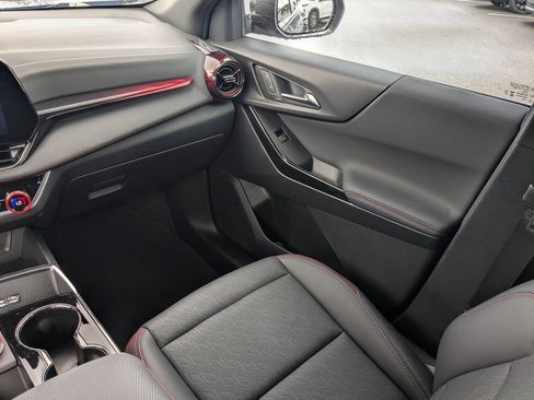 Used 2026 Chevrolet Equinox RS FWD image 21