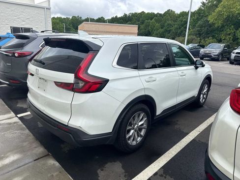 Used 2023 Honda CR-V EX-L image 6