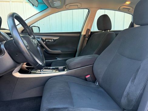 Used 2014 Nissan Altima 2.5 SV FWD image 12