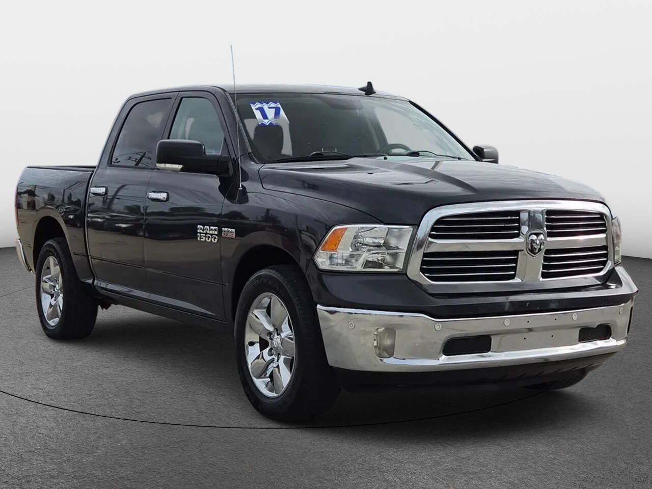 Used 2017 RAM 1500 Big Horn RWD image 2