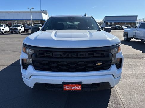 Certified 2022 Chevrolet Silverado 1500 Custom AWD/4WD image 2