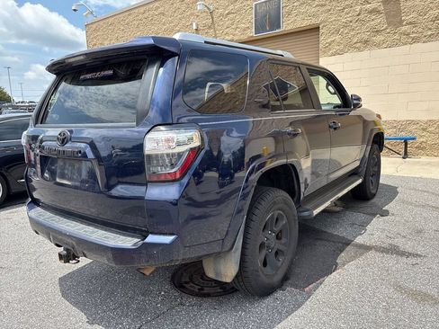 Used 2017 Toyota 4Runner SR5 Premium AWD/4WD image 3