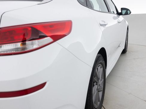 Used 2020 Kia Optima LX image 14