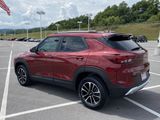 Used 2025 Chevrolet TrailBlazer LT image 3