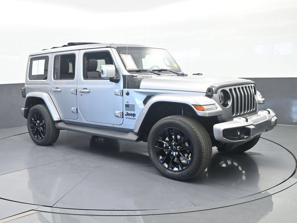 Used 2021 Jeep Wrangler Unlimited Sahara AWD/4WD image 8