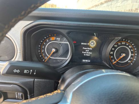 Used 2024 Jeep Wrangler Unlimited Sahara AWD/4WD image 14
