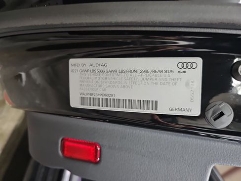 Used 2021 Audi S7 Premium Plus w/ S Sport Package image 37