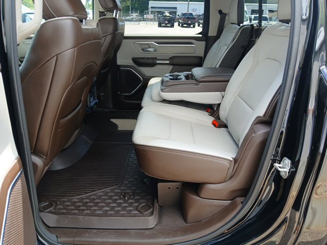 Used 2025 RAM 1500 Laramie AWD/4WD image 19