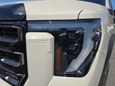 New 2026 GMC Sierra 2500 AT4X w/ LPO, Black Badging Package AWD/4WD image 6