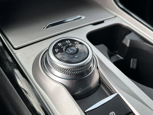 Used 2024 Ford Explorer ST-Line w/ Class IV Trailer Tow Package image 32