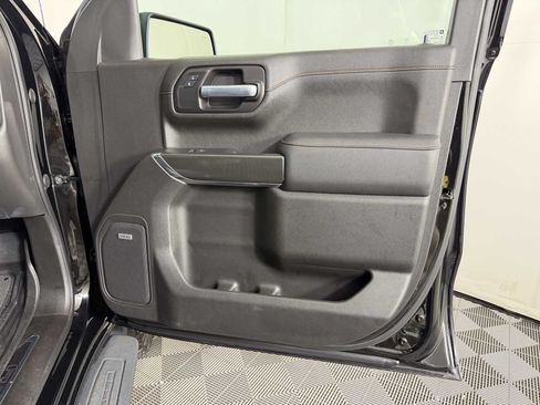 Used 2021 GMC Sierra 1500 AT4 w/ AT4 Value Package AWD/4WD image 12