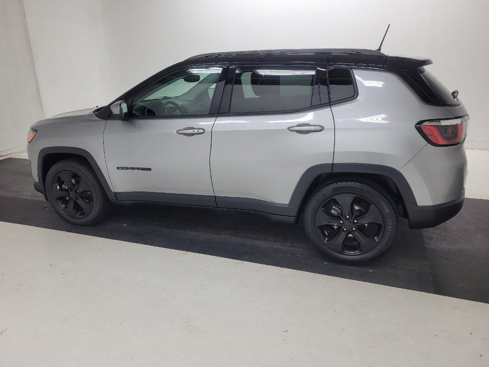 Used 2019 Jeep Compass Latitude FWD image 3