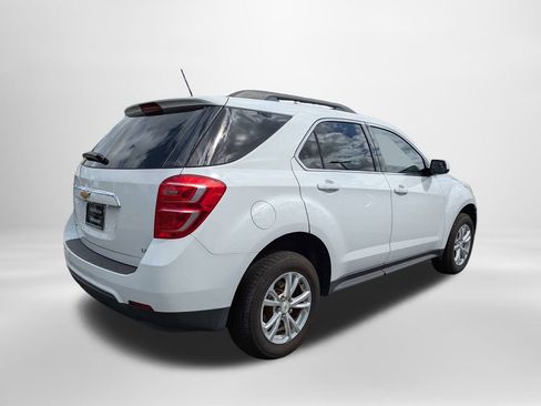Used 2017 Chevrolet Equinox LT w/ Convenience Package image 4