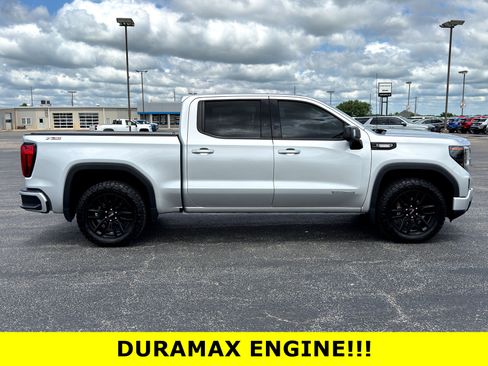 Certified 2022 GMC Sierra 1500 Elevation w/ Elevation Premium Package AWD/4WD image 2