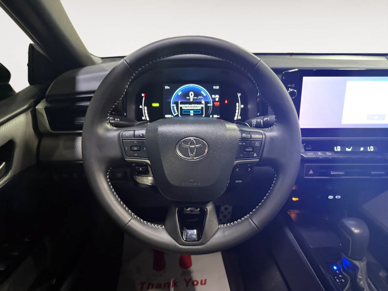 Used 2025 Toyota Camry SE w/ Multimedia Upgrade Package FWD image 19
