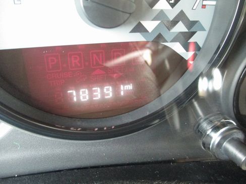 Used 2017 Jeep Wrangler Unlimited Sahara image 22