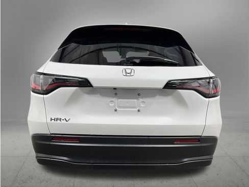 New 2027 Honda HR-V LX image 4