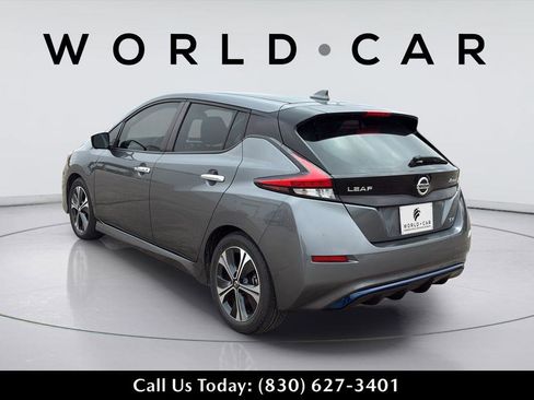 Used 2020 Nissan Leaf SV w/ SV Technology Package FWD image 13