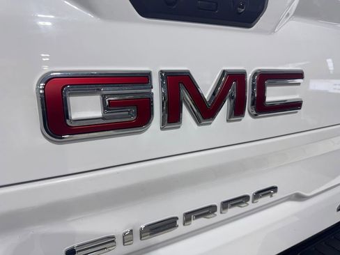 Used 2025 GMC Sierra 1500 AT4 AWD/4WD image 21