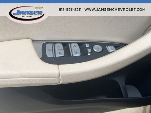 Used 2023 BMW X3 xDrive30i w/ Premium Package image 16