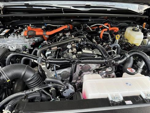 Certified 2025 Toyota 4Runner 4WD image 21