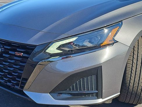 Used 2024 Nissan Altima 2.5 SR w/ SR Premium Package image 35