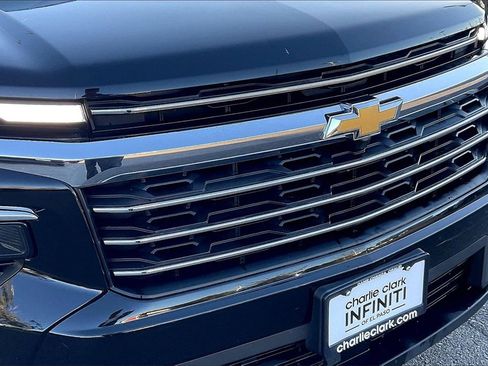 Used 2025 Chevrolet Traverse LT image 27