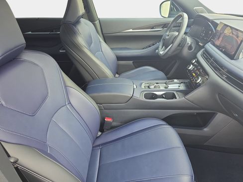Certified 2026 INFINITI QX60 Sport AWD/4WD image 10