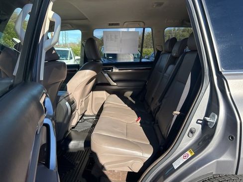 Used 2010 Lexus GX 460 image 14