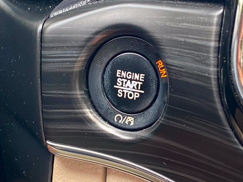 Used 2019 Jeep Grand Cherokee Limited RWD image 21